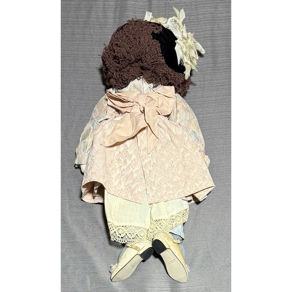 Gretchen Wilson's Little Souls Doll 1990 "Verna" Signed SPECIAL‎ EDITION - Picture 2 of 5